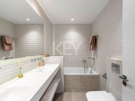 Villa for sale in La Quinta, Benahavis