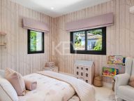 Villa for sale in La Quinta, Benahavis