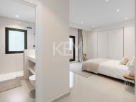 Villa for sale in La Quinta, Benahavis