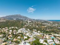 Villa for sale in La Quinta, Benahavis