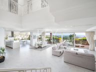 Villa en venta en Los Flamingos, Benahavis