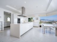 Villa en venta en Los Flamingos, Benahavis