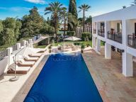 Villa en alquiler en Country Club Las Brisas, Nueva Andalucia