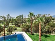 Villa for sale in Los Naranjos Golf, Nueva Andalucia