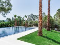 Villa for sale in Los Naranjos Golf, Nueva Andalucia