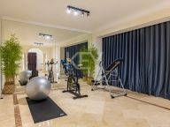 Villa for sale in Los Flamingos, Benahavis