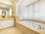 Villa for sale in Los Flamingos, Benahavis