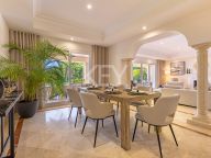 Villa for sale in Los Flamingos, Benahavis