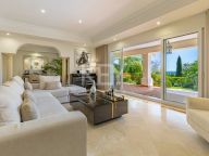 Villa for sale in Los Flamingos, Benahavis
