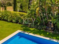 Villa for sale in Los Flamingos, Benahavis