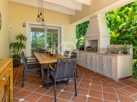 Villa for sale in Los Flamingos, Benahavis