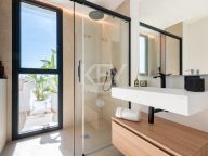 Villa for sale in Riviera del Sol, Mijas Costa