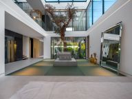 Villa for sale in Marbella Golden Mile
