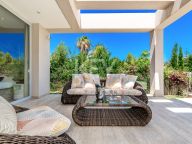 Вилла на продажу в Сан Педро де Алькантара