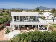 Вилла на продажу в Сан Педро де Алькантара