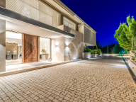 Villa en venta en Cascada de Camojan, Marbella Golden Mile