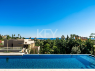 Villa en venta en Cascada de Camojan, Marbella Golden Mile