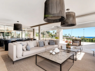 Villa en venta en Cascada de Camojan, Marbella Golden Mile
