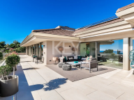 Villa en venta en Cascada de Camojan, Marbella Golden Mile