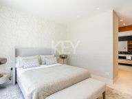 Villa for sale in El Paraiso, Estepona
