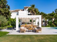 Villa for sale in Las Brisas del Golf, Nueva Andalucia