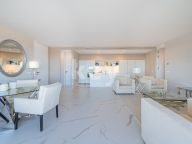 Apartment for sale in Byu Hills, Benahavis