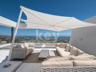 Penthouse for sale in Byu Hills, Benahavis