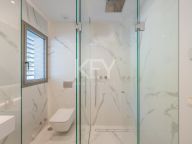 Apartment for sale in Byu Hills, Benahavis