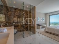 Apartment for sale in Byu Hills, Benahavis