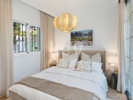 Town House for sale in Las Encinas, Benahavis