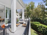 Town House for sale in Aloha, Nueva Andalucia