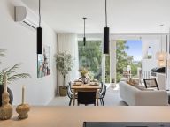 Town House for sale in Aloha, Nueva Andalucia