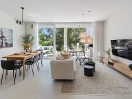 Town House for sale in Aloha, Nueva Andalucia