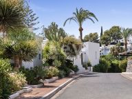Town House for sale in Aloha, Nueva Andalucia
