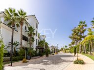 Пентхаус дуплекс на продажу в Estepona Hills, Эстепона