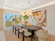 Penthouse for sale in Rio Real, Marbella East