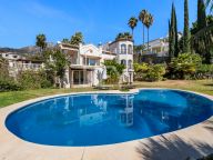 Villa en venta en Cascada de Camojan, Marbella Golden Mile