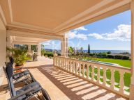 Villa en venta en Cascada de Camojan, Marbella Golden Mile