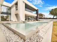 Villa en venta en Rocio de Nagüeles, Marbella Golden Mile