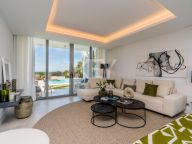 Villa for sale in Santa Clara, Marbella East