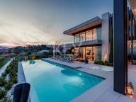 Villa for sale in La Quinta Hills, Benahavis