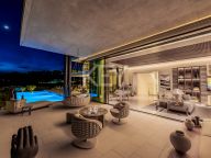 Villa for sale in La Quinta Hills, Benahavis