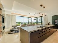 Villa for sale in La Quinta Hills, Benahavis