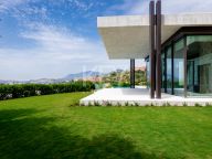 Villa for sale in La Quinta Hills, Benahavis