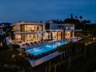 Villa for sale in La Quinta Hills, Benahavis