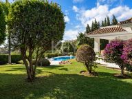 Villa en venta en La Quinta Golf, Benahavis