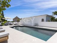 Villa en venta en El Rosario, Marbella Este