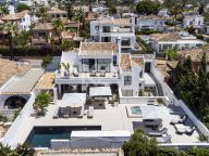 Villa en venta en El Rosario, Marbella Este