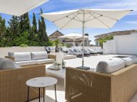 Villa en venta en El Rosario, Marbella Este