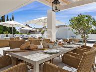 Villa en venta en El Rosario, Marbella Este